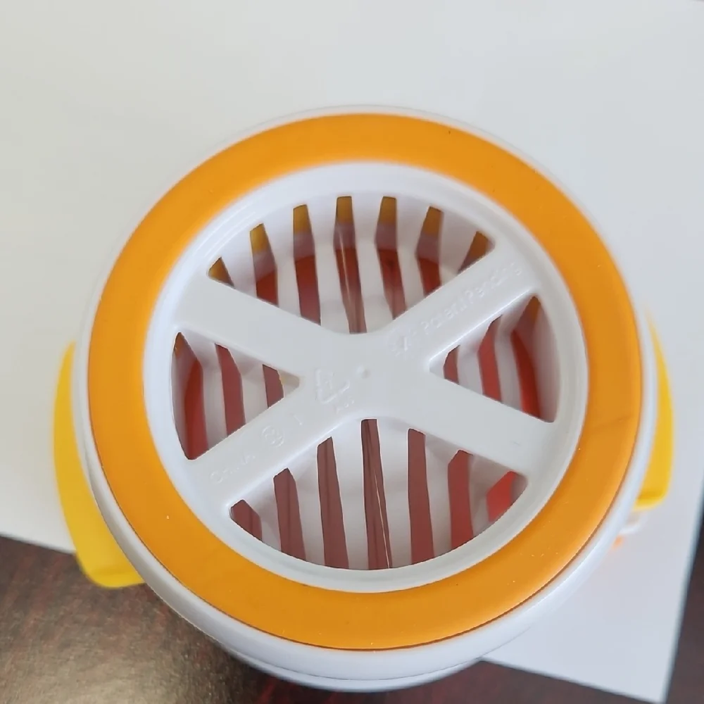 Progressive Orange and White Egg Slicer
